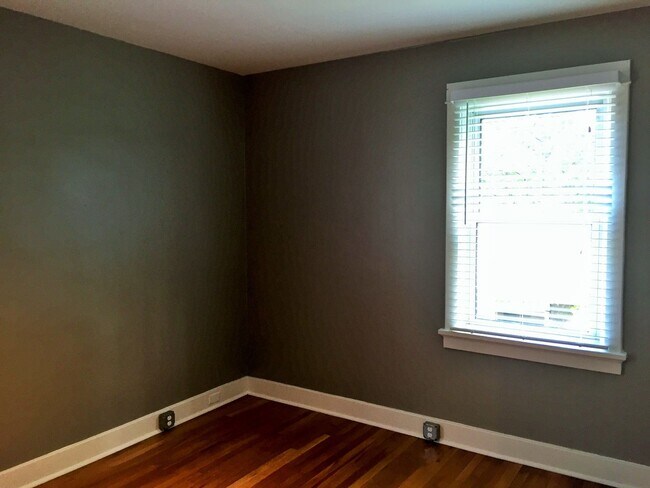 Foto del edificio - 5612 Beacon St