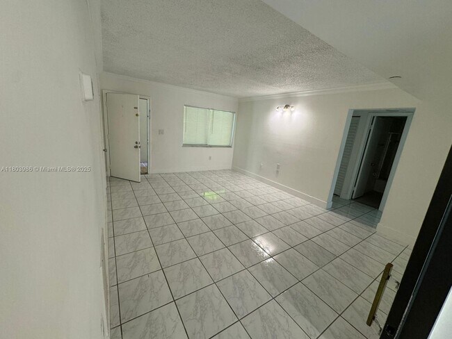 Foto del edificio - 8650 SW 133rd Avenue Rd