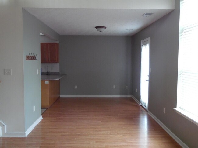 Foto del edificio - 4089 Iron Works Pkwy