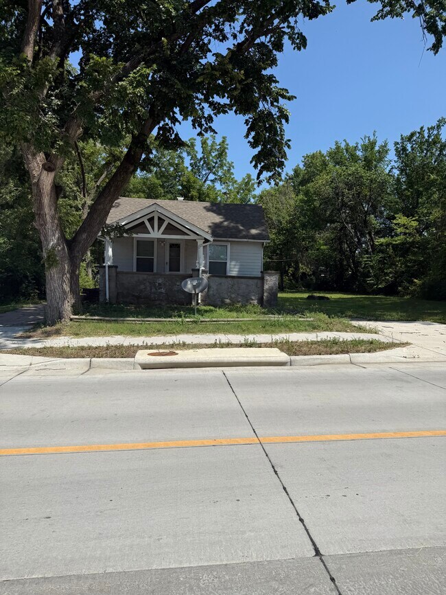 Foto del edificio - 715 E Quincy St