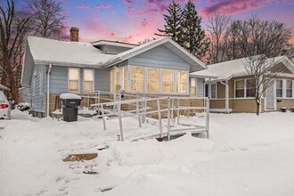 Building Photo - 1234 N Meade St