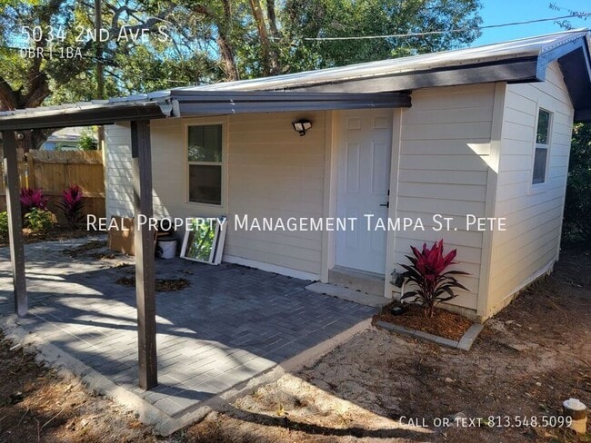 Building Photo - 5034 2nd Ave S