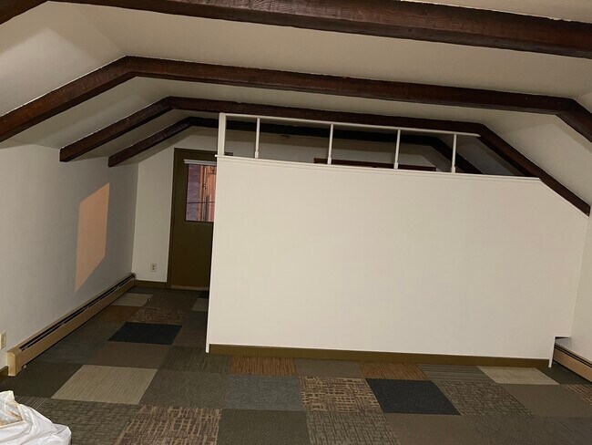 Building Photo - 822A Washington St