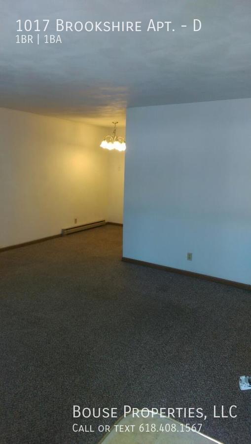 Building Photo - 1017 Brookshire Ct