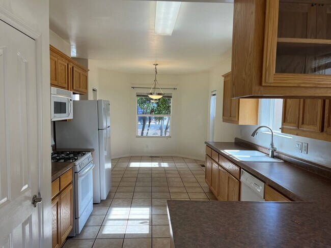Building Photo - Two Story, 3 Bedroom Home