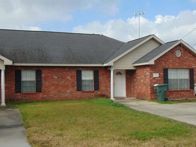 Foto del edificio - 4340 Benoit Ln
