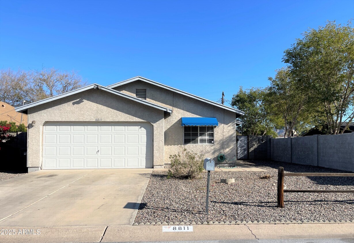 Foto principal - 8811 N 5th St