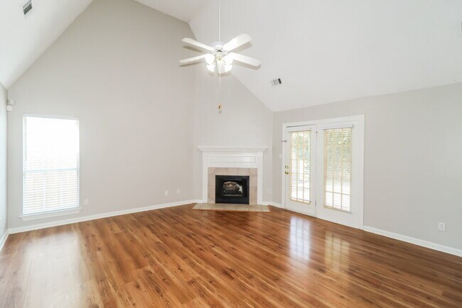 Foto del edificio - 9441 Club Walk Ct