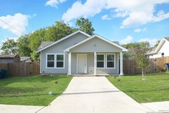 Building Photo - 1638 Peck Ave