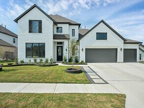Building Photo - 107 Robert Brown Ln