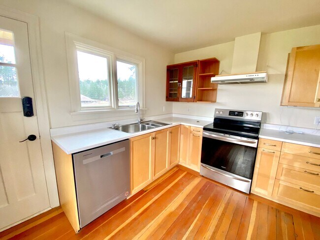 Foto del edificio - 3 Bedroom Home on a Working Livestock Farm