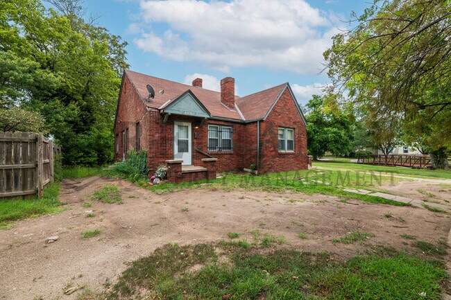 Foto del edificio - 412 N Lorraine Ave