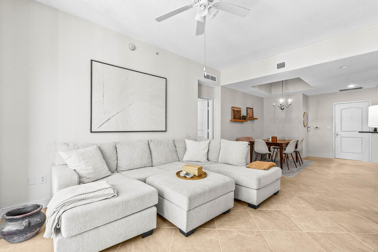 Foto principal - 701 S Olive Ave