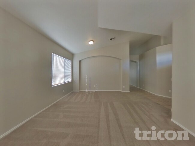 Foto del edificio - 2836 S 66th Ave