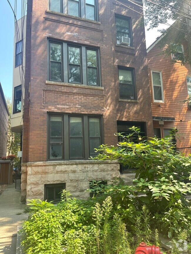 Building Photo - 2733 N Seminary Ave