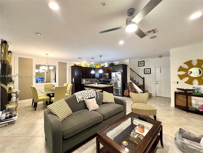 Foto del edificio - 3330 NW 126th Terrace