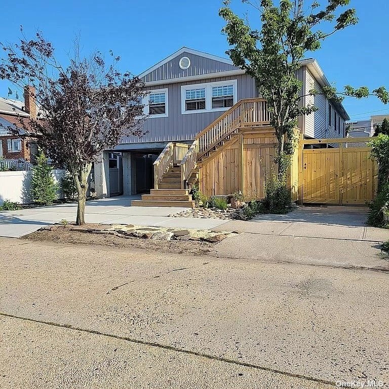 242 W Hudson St, Long Beach, NY 11561 House for Rent in Long Beach