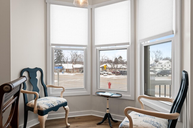 Building Photo - 80 W Geneva St