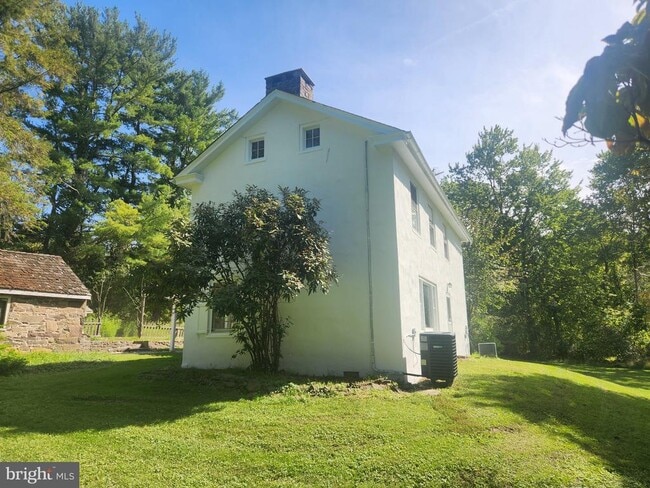 Foto del edificio - 432 Quarry Rd