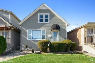 Building Photo - 4012 N Oketo Ave