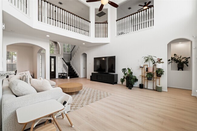 Foto del edificio - 4710 Devonberry Ln