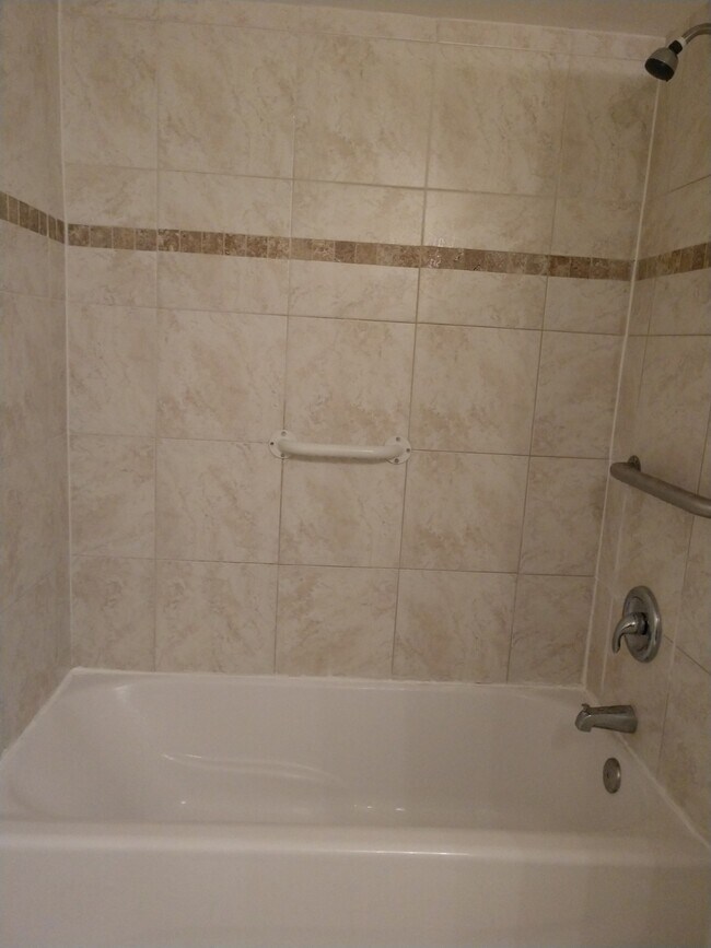 Foto del edificio - 3241 Coral Lake Way