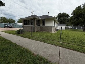 Building Photo - 1514 N Wheeler Ave