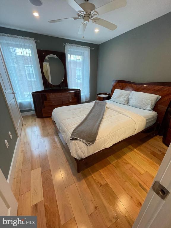 Building Photo - 1822 Gerritt St