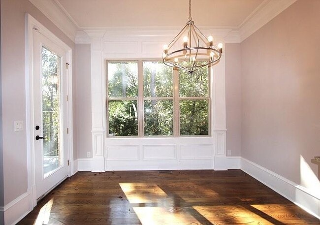 Building Photo - 802 Jamont Blvd