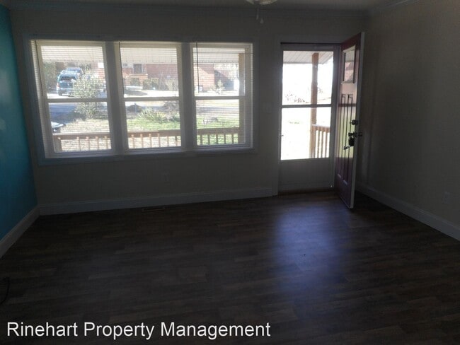 Building Photo - 3 br, 2 bath House - 126 Valley Road