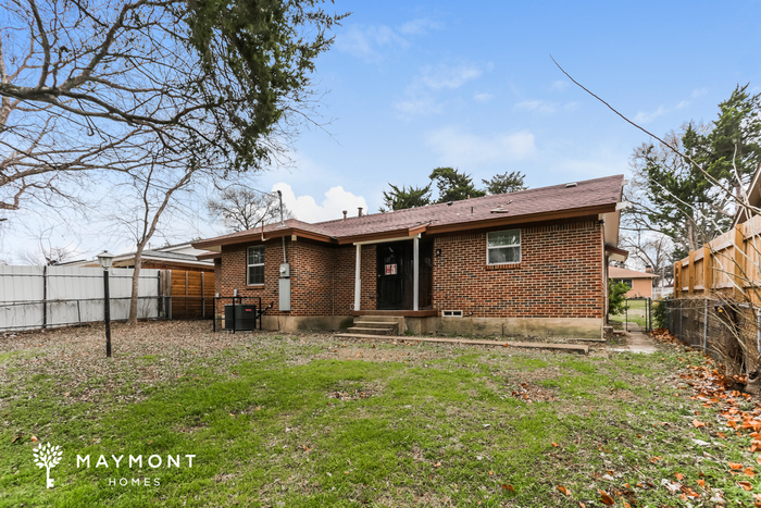 Foto del edificio - Adorable 4 Bedroom Home