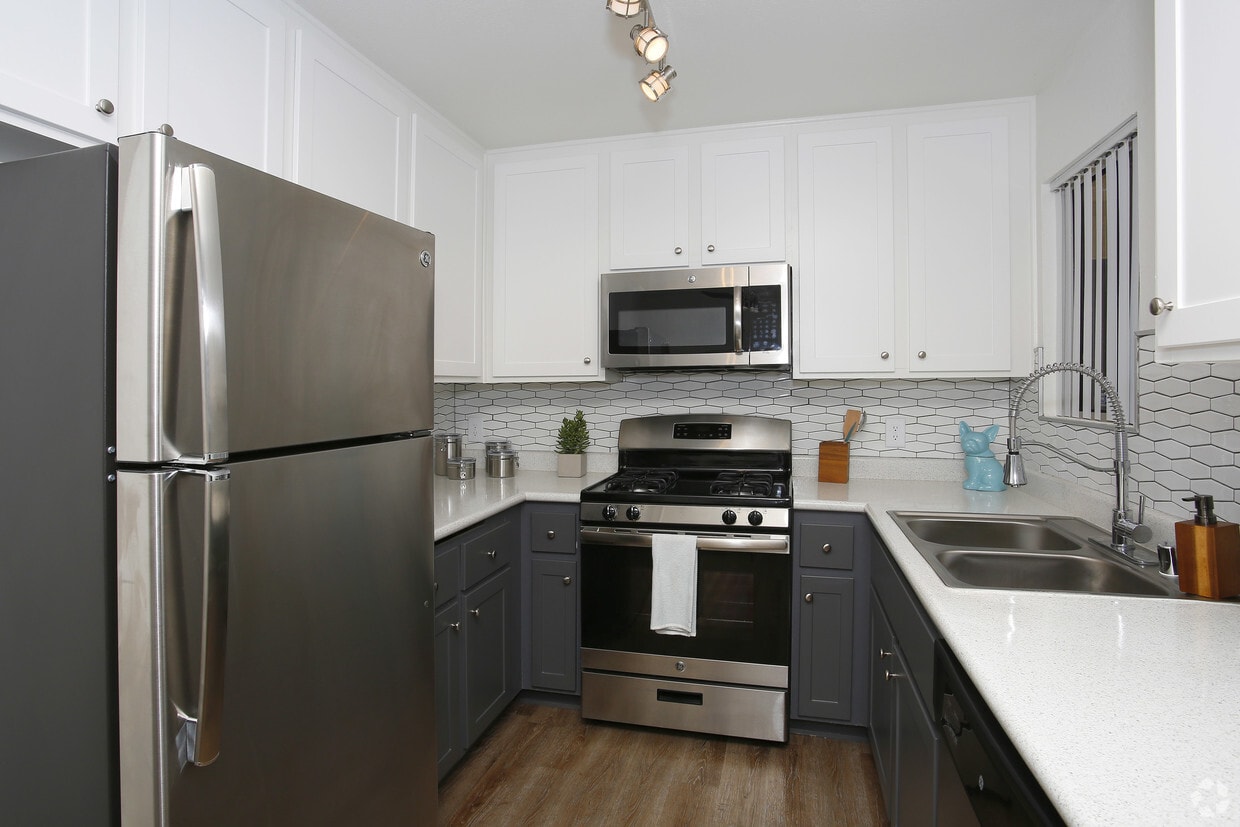 Homes For Rent In Lake Elsinore, CA