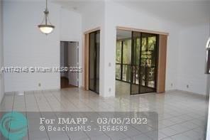 Foto del edificio - 10631 NW 14th St