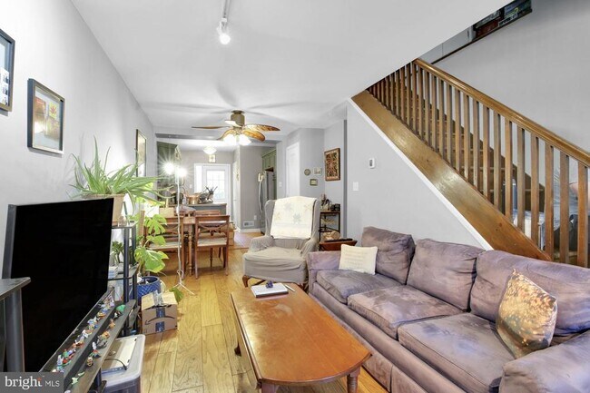 Building Photo - 136 Fernon St