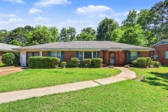 Building Photo - 2822 Sumter Ave