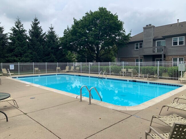 Foto del edificio - 19 Foxcroft Rd