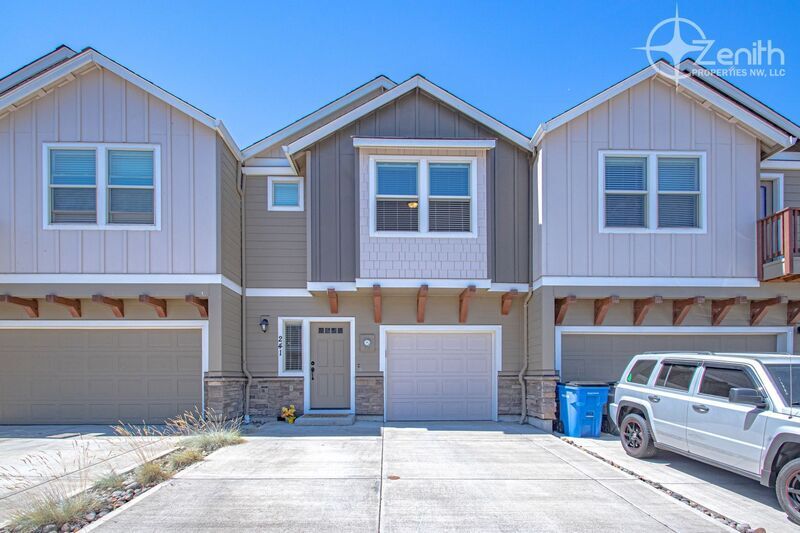 241 N 33rd Ct, Ridgefield, WA 98642 Townhome Rentals in Ridgefield WA