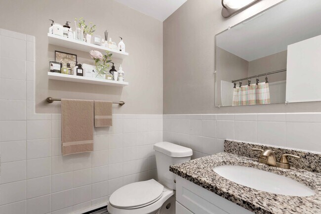 Foto del edificio - 1588 S Albion