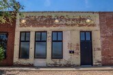 Primary Photo - 513 Broadway St