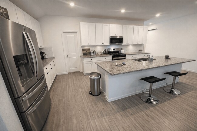 Foto del edificio - 5822 Vestige Bnd