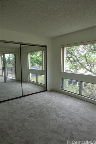 Foto del edificio - 3731 Kanaina Ave