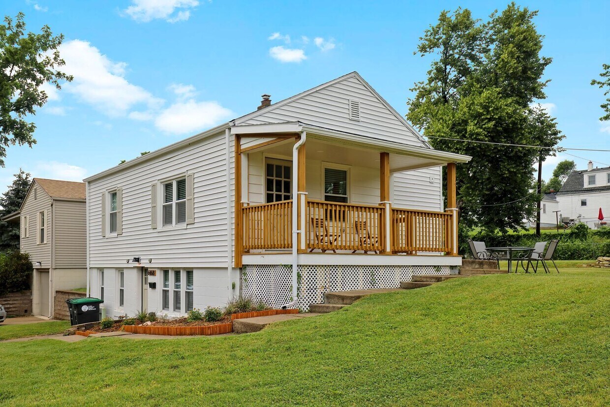 6468 Woolworth Ave, Omaha, NE 68106 House Rental in Omaha, NE