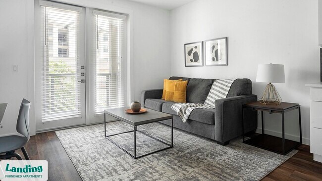 Foto del edificio - 5511 Caprock Smt Dr