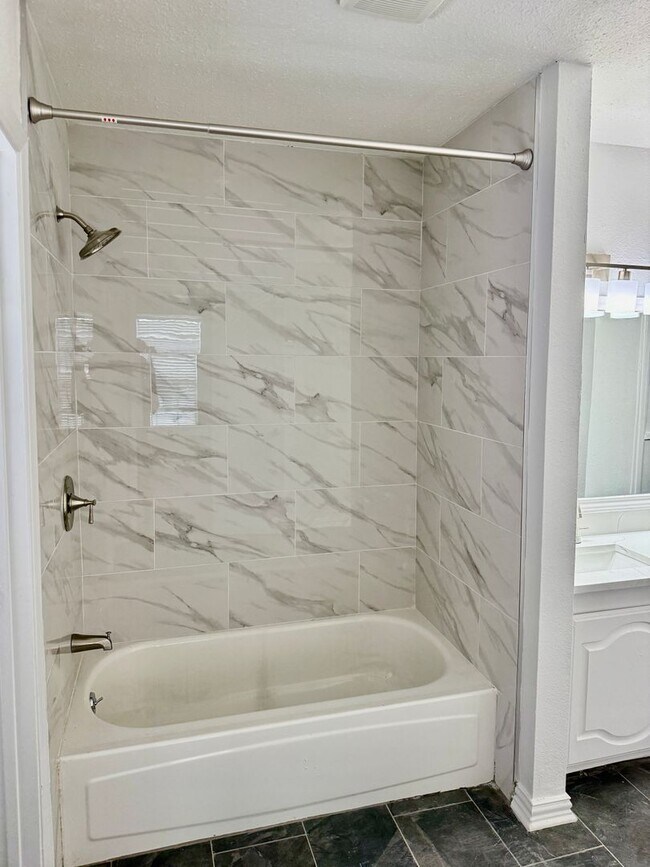 Foto del edificio - Fully Renovated 3-Bedroom in North Fort Worth – Top-Rated Keller ISD!