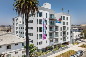 Building Photo - The Hummingbird LA - Brand New