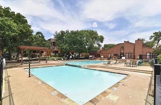 Building Photo - 2311 Basil Dr
