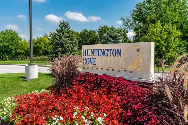 Huntington Cove Apartments
