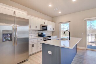 Building Photo - 2517 Otter Creek Trail