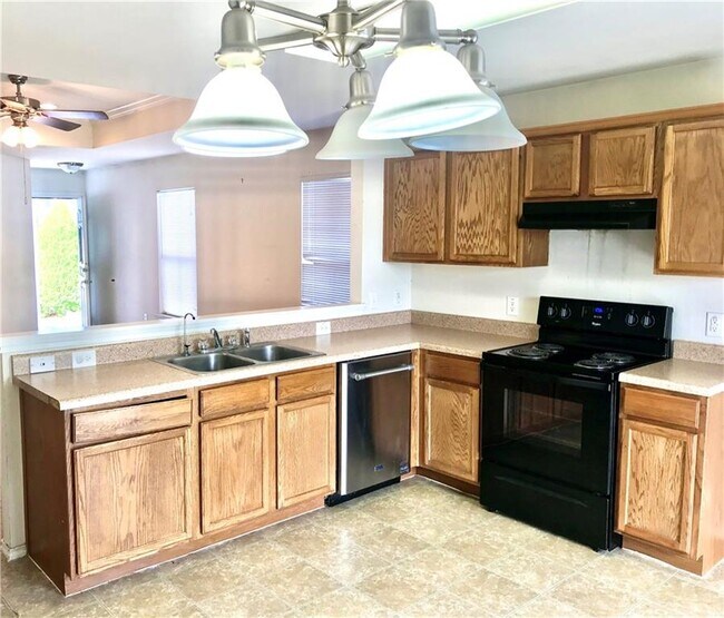 Building Photo - 1533 Coriander Dr