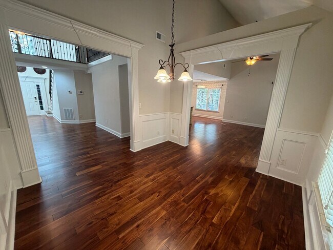 Building Photo - 649 Lawton Ridge Dr